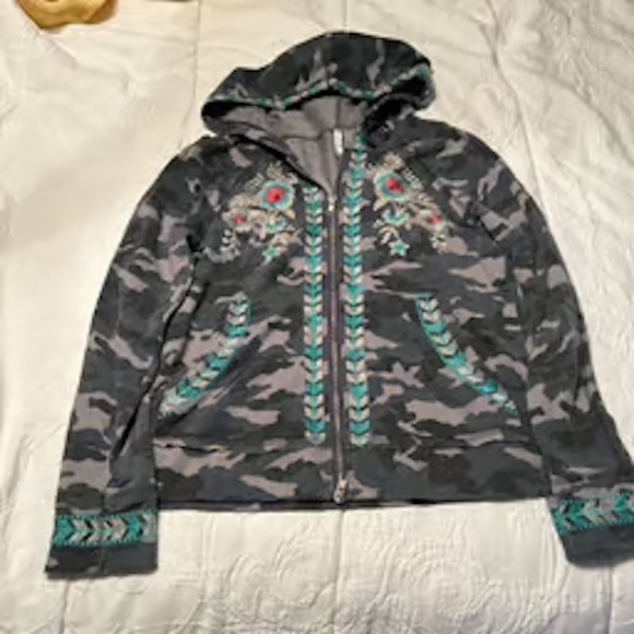 Embroidered Camo Hoodie / Jacket -Classy Boho - Picture 1 of 5